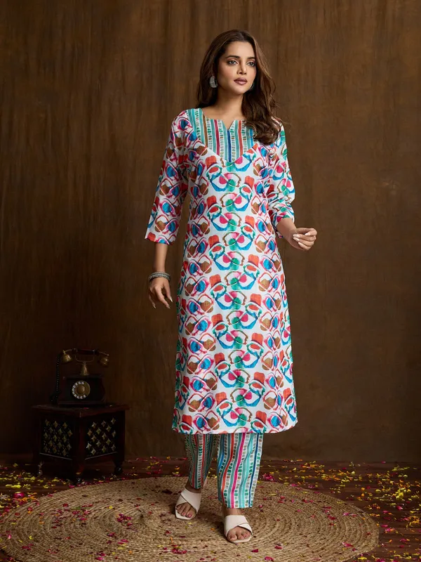Red_Cotton_Blend_Ruhi_Kurta_Set_For_Women