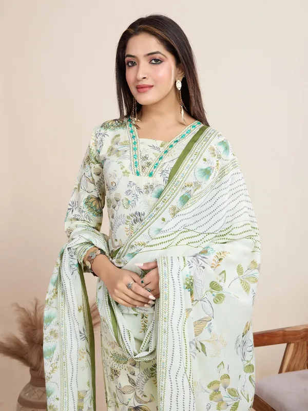 Pista_Cotton_Blend_Safari_Kurta_Set_For_Women