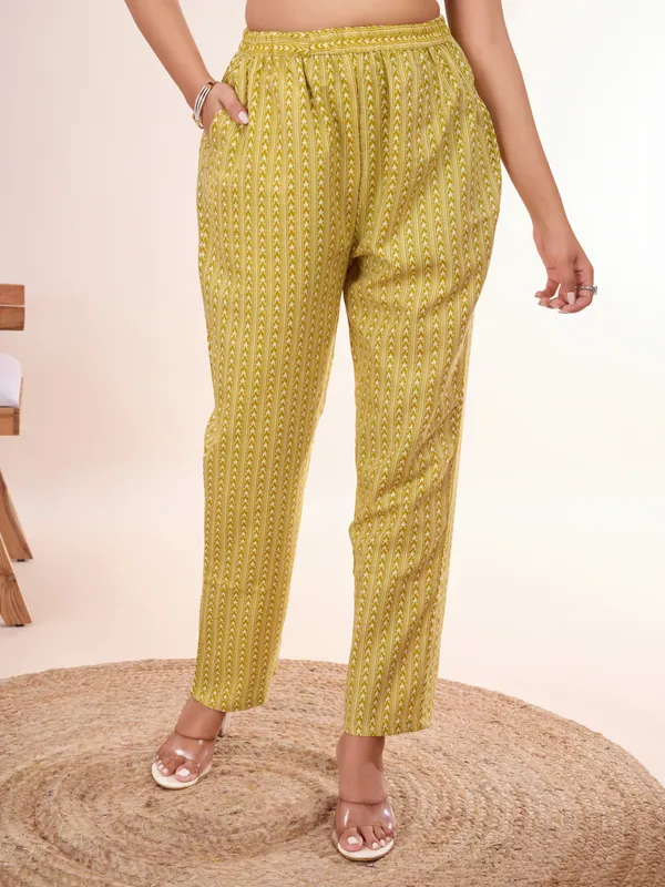 Musterd_Cotton_Blend_Sai_Kurta_Set_For_Women