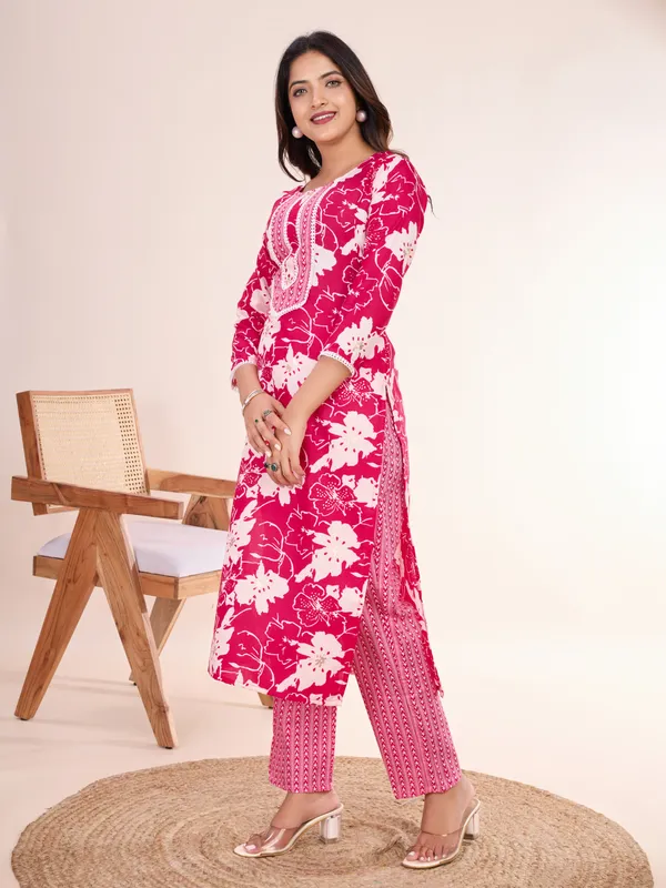 Pink_Cotton_Blend_Sai_Kurta_Set_For_Women