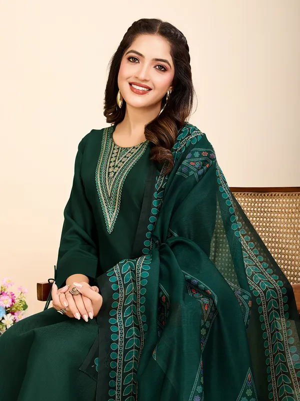 Green_Cotton_Blend_Skoda_Kurta_Set_For_Women