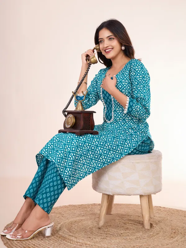 Blue_Cotton_Blend_Stree_Kurta_Set_For_Women