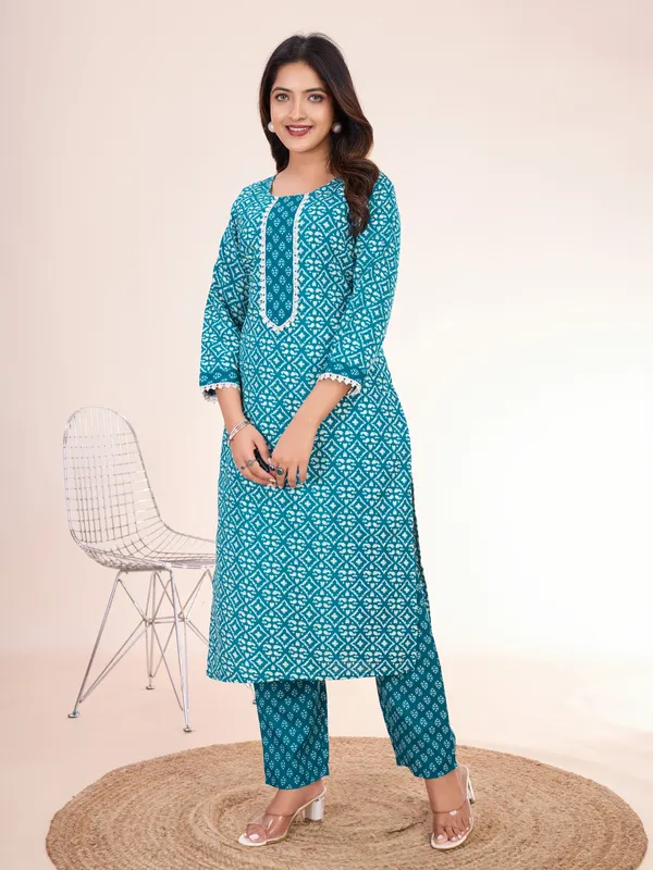 Blue_Cotton_Blend_Stree_Kurta_Set_For_Women