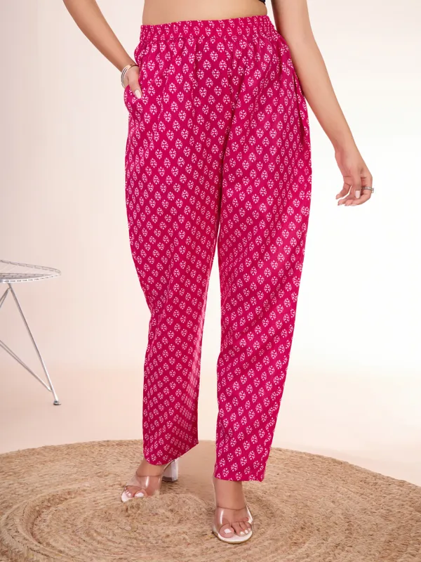 Pink_Cotton_Blend_Stree_Kurta_Set_For_Women