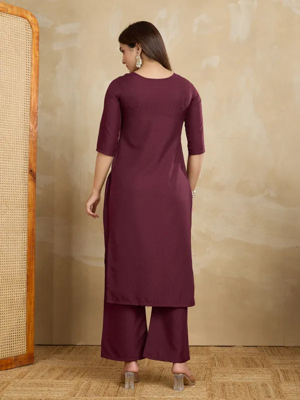 Maroon_Cotton_Blend_Swara_Kurta_Set_For_Women