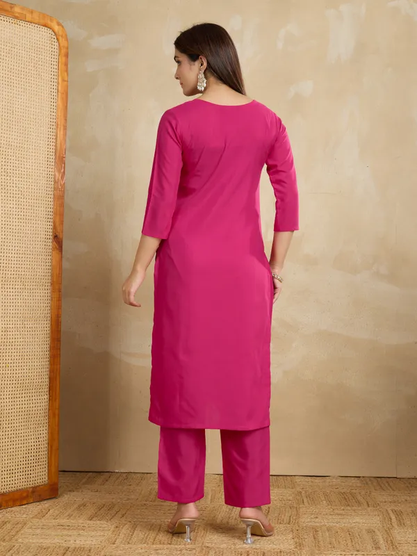 Pink_Cotton_Blend_Swara_Kurta_Set_For_Women