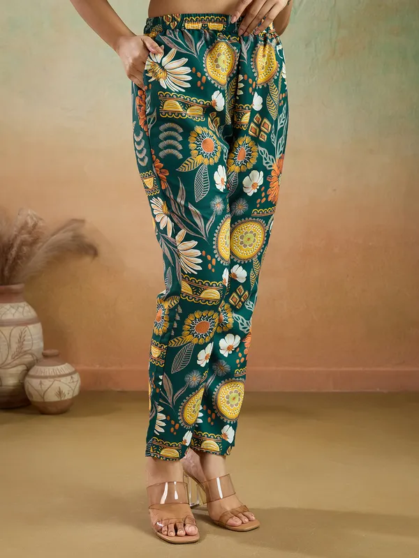 Green_Cotton_Blend_Tata_Kurta_Set_For_Women