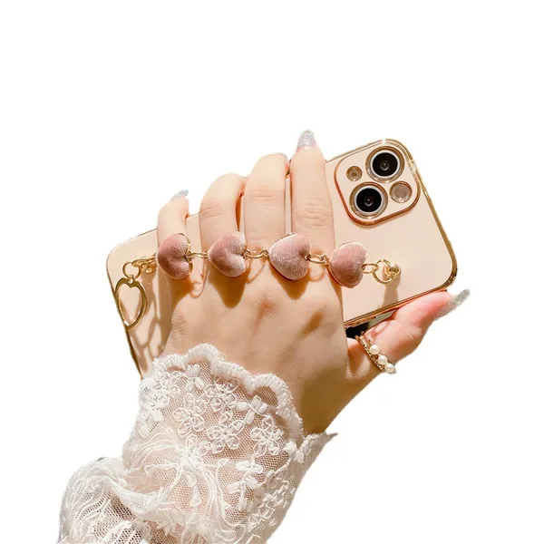 Pink_Heart_Chain_iPhone_13_Back_Case