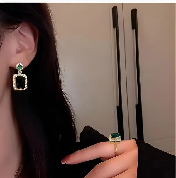 Green_Titanium_Steel_Jewellery_Set_For_Women