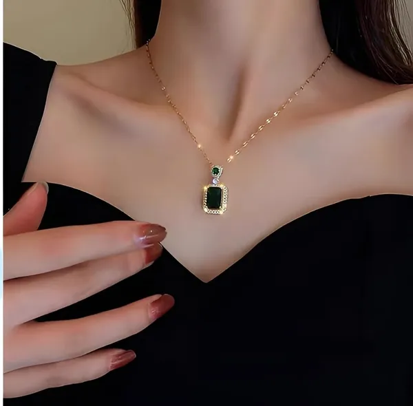 Green_Titanium_Steel_Jewellery_Set_For_Women