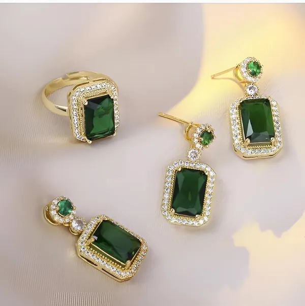 Green_Titanium_Steel_Jewellery_Set_For_Women