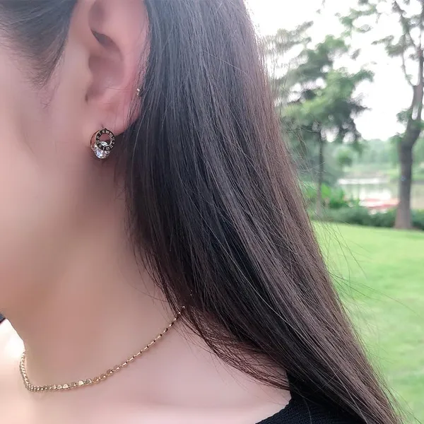 Rose_Gold_Titanium_Steel_Jewellery_Set_For_Women