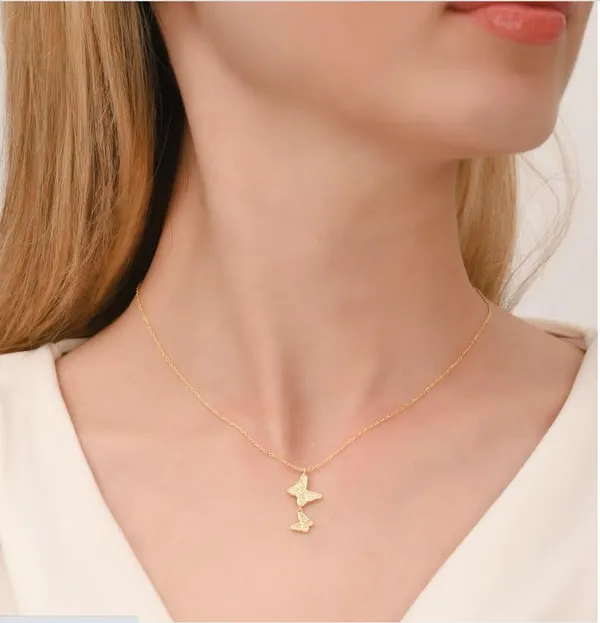 Platinum_Butterfly_Pendant_Platinum_Jewellery_Set_For_Women