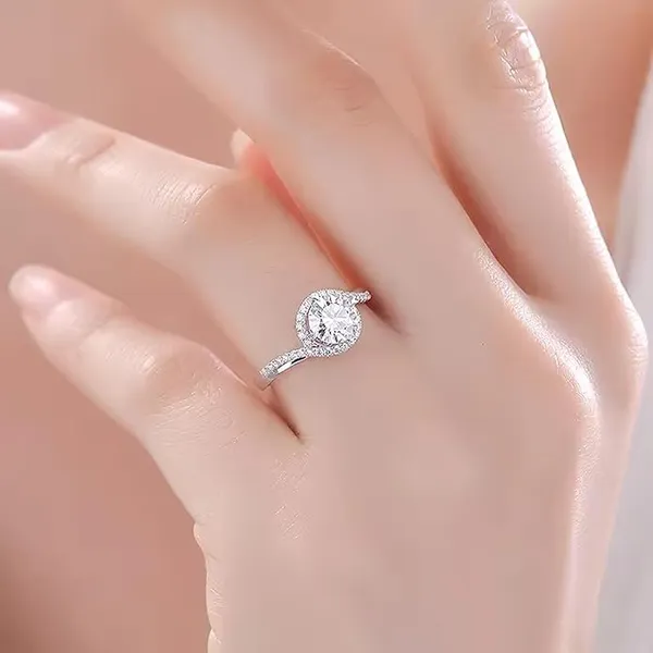 Elegant_Zirconia_Ring