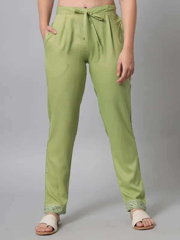 Light_green_printed_kurta_and_trouser_set
