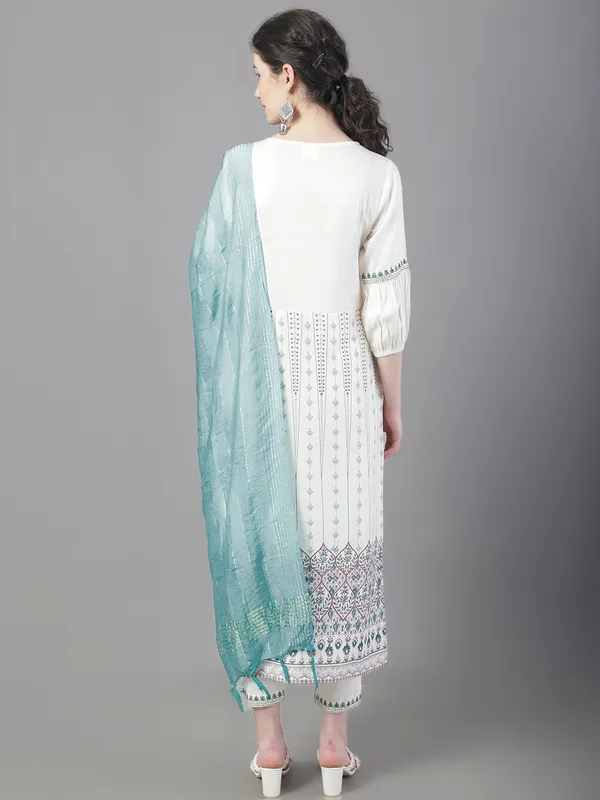Hand_Embroidered_Printed_Kurta_Set