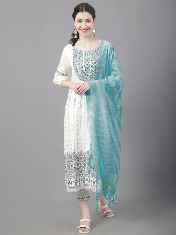 Hand_Embroidered_Printed_Kurta_Set