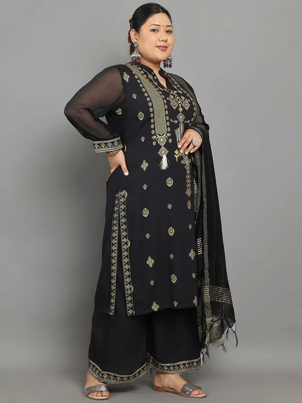 Black_Rayon_Skd_With_Mandarin_Collar_&_Placement_Print