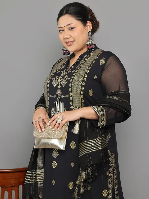 Black_Rayon_Skd_With_Mandarin_Collar_&_Placement_Print