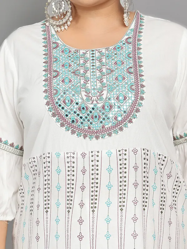 Off_White_Premium_Viscose_Rayon_Three_Fourth_Sleeves_Kurta_Set_For_Women_(Pack_Of_3)_|_Till_6XL