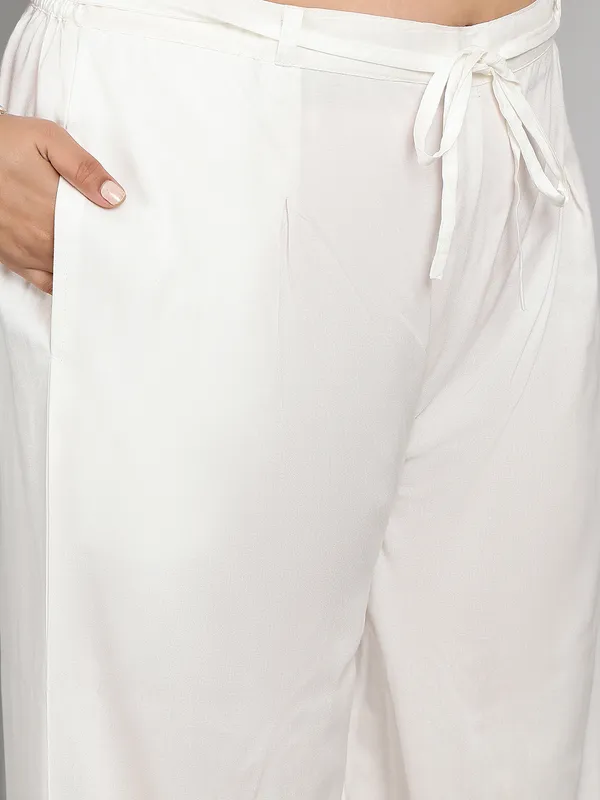Off_White_Premium_Viscose_Rayon_Three_Fourth_Sleeves_Kurta_Set_For_Women_(Pack_Of_3)_|_Till_6XL