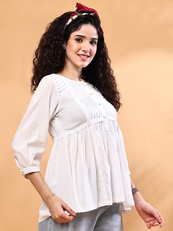 TOP_with_lace_detailing_WHITE_RAYON