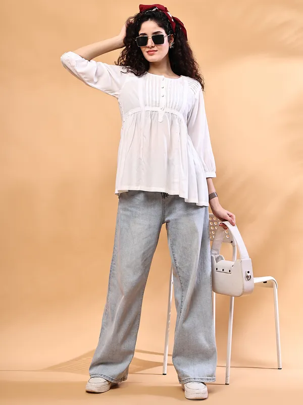 TOP_with_lace_detailing_WHITE_RAYON