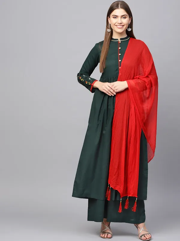 Women_Green_Solid_Kurta_with_Palazzos_&_Dupatta