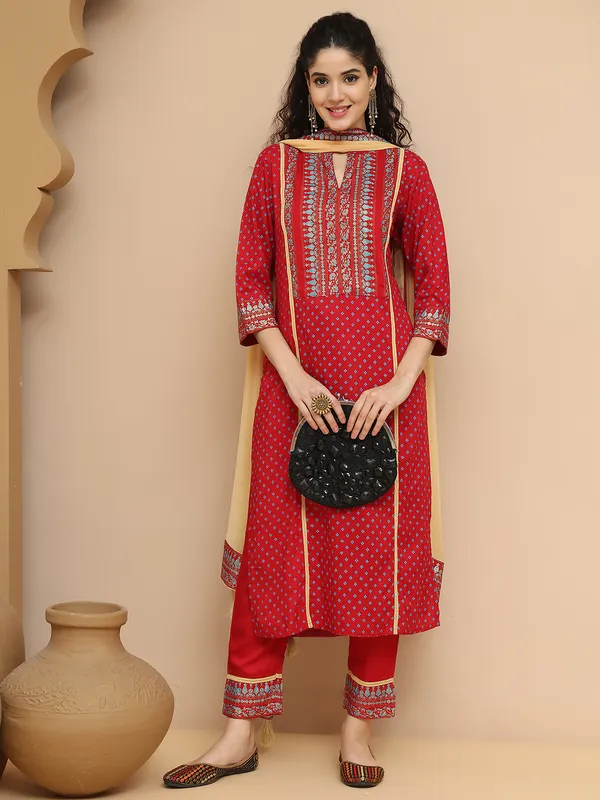Red_Viscose_Rayon_Princess_Style_Printed_Kurta_SetPrincess_Style_Printed_Kurta_Set