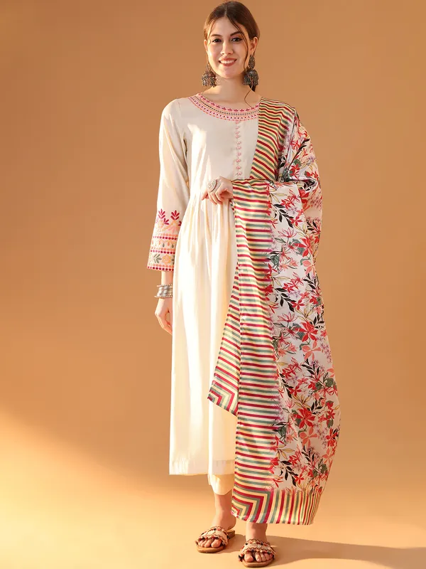 Cream_Premium_Chanderi_Full_Sleeves_Kurta_Set_For_Women