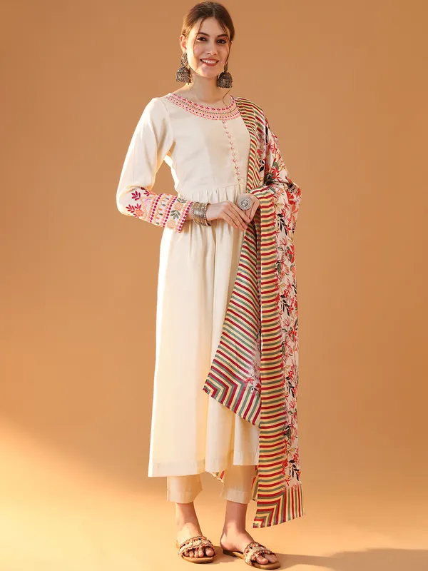 Cream_Premium_Chanderi_Full_Sleeves_Kurta_Set_For_Women