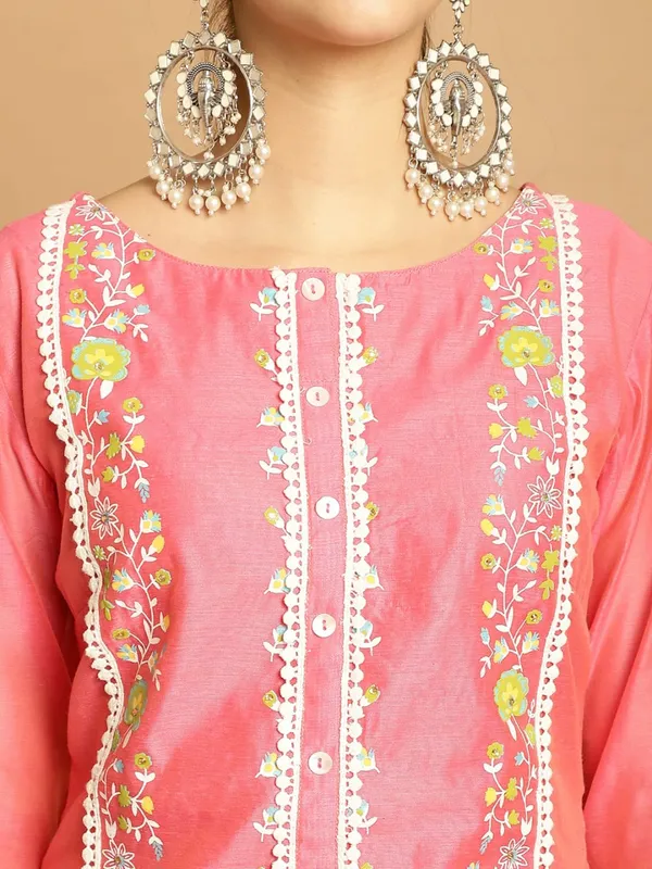 Peach_Premium_Chanderi_Three_Fourth_Sleeves_Kurta_Set_For_Women