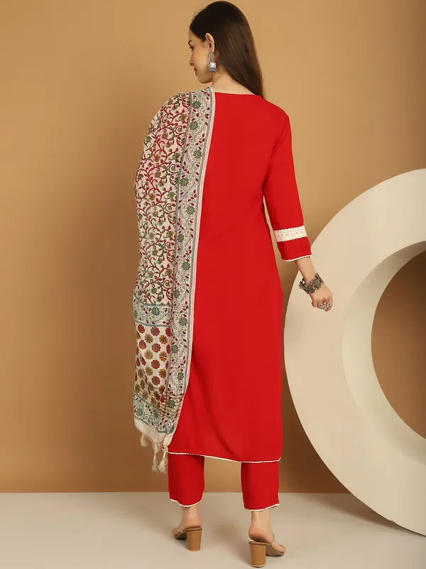 Red_Premium_Viscose_Rayon_Three_Fourth_Sleeves_Kurta_Set_For_Women