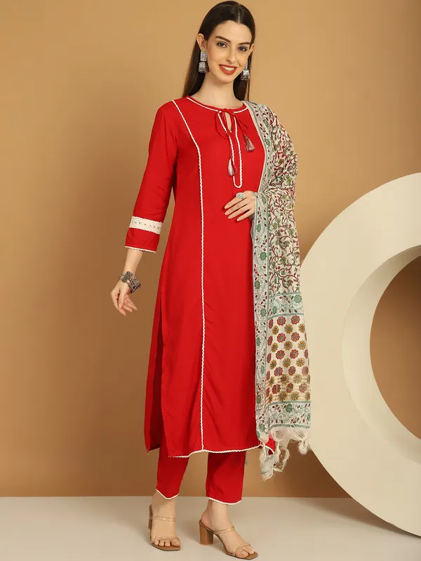 Red_Premium_Viscose_Rayon_Three_Fourth_Sleeves_Kurta_Set_For_Women