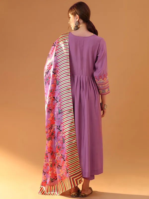 Pink_Premium_Chanderi_Full_Sleeves_Kurta_Set_For_Women
