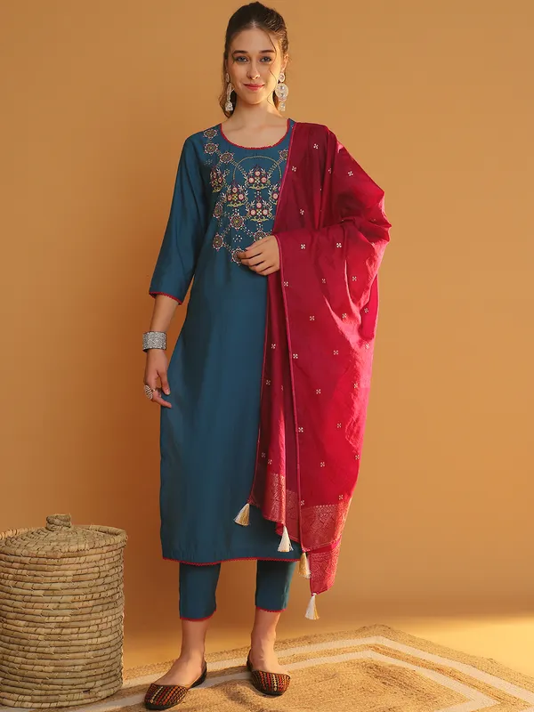 Teal_Premium_Chanderi_Three_Fourth_Sleeves_Kurta_Set_For_Women