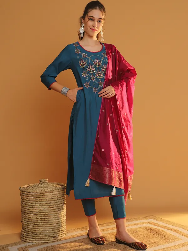 Teal_Premium_Chanderi_Three_Fourth_Sleeves_Kurta_Set_For_Women