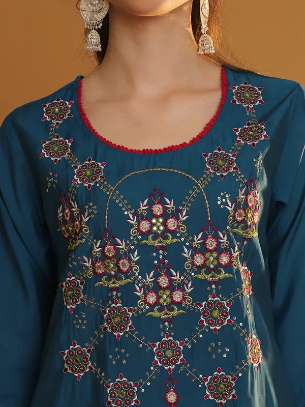 Teal_Premium_Chanderi_Three_Fourth_Sleeves_Kurta_Set_For_Women
