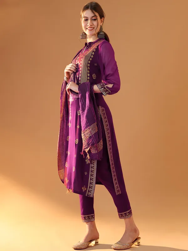 Tulsattva_Kurta_Set