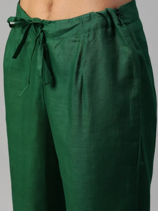 Tulsattva_kurta_set