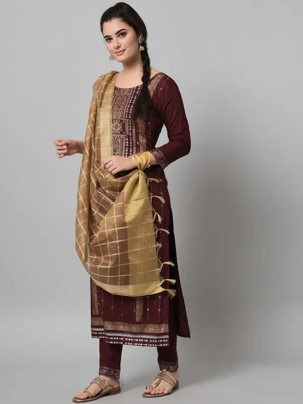 Wine_and_golden_printed_kurta_and_trouser_set