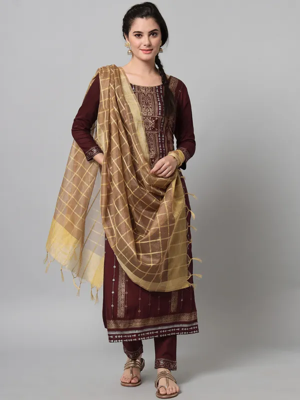 Wine_and_golden_printed_kurta_and_trouser_set