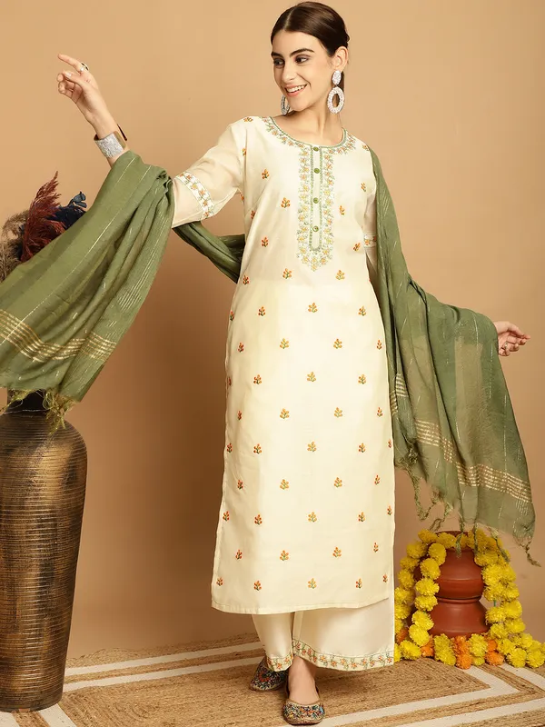 Kurta_With_Palazzo_&_Dupatta