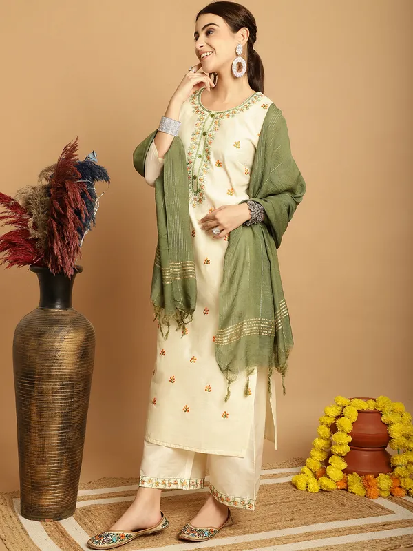 Kurta_With_Palazzo_&_Dupatta