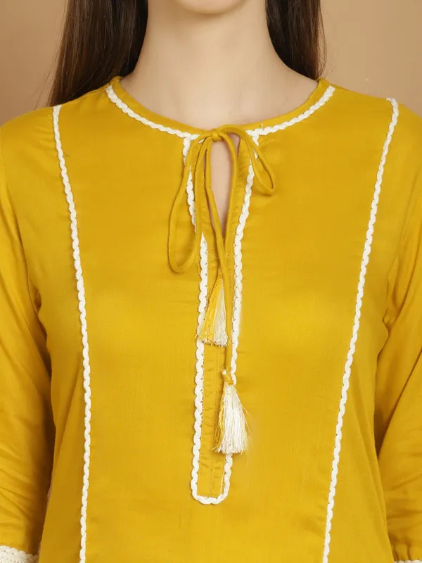 Mustard_Viscose_Rayon_Women's_Kurta_Set