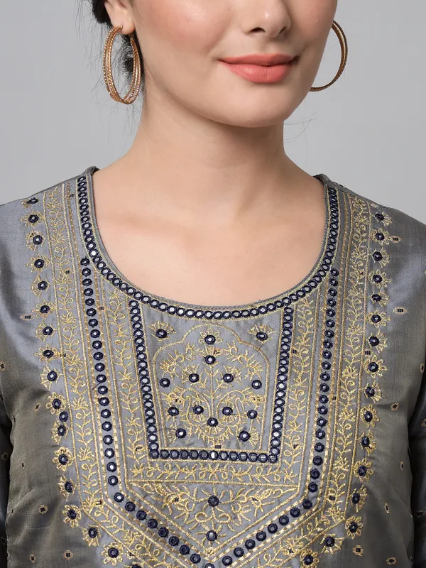 Grey_Dupion_Silk_Kurta_Set
