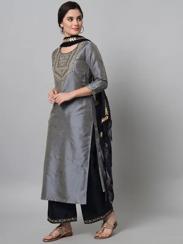 Grey_Dupion_Silk_Kurta_Set