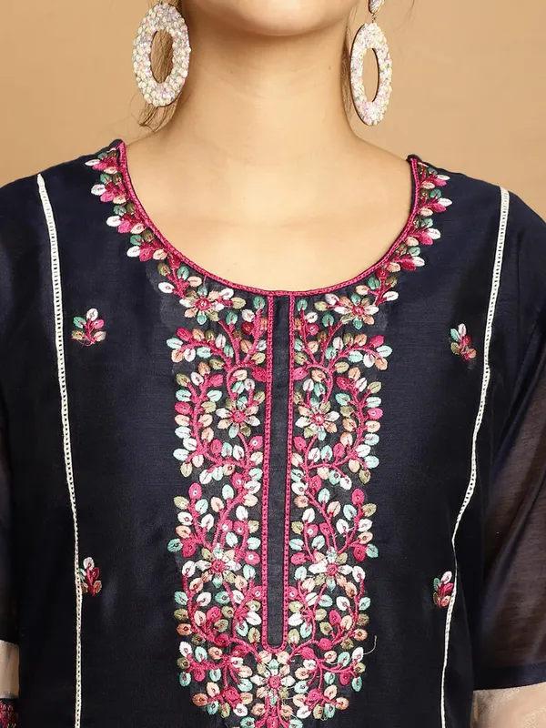 Navy_Chanderi_Women's_Set