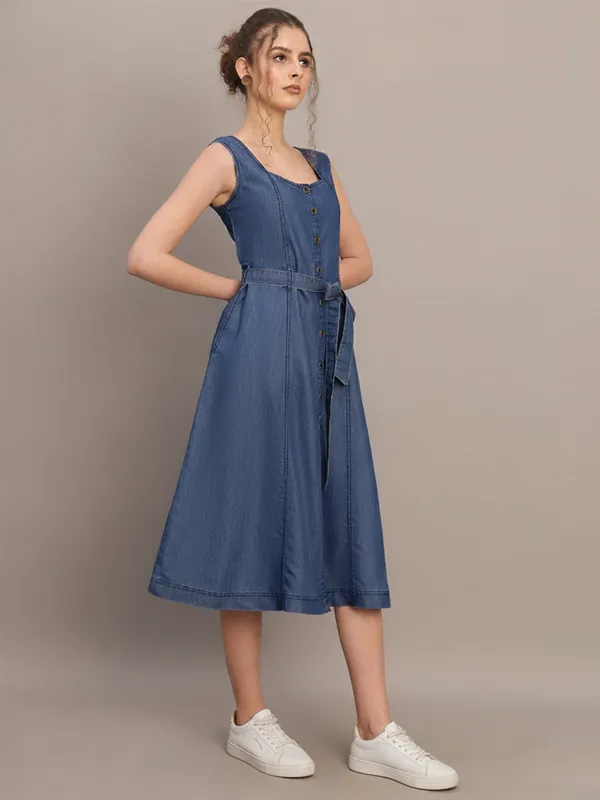 Classic_Denim_Belted_Midi_Dress