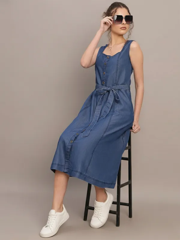 Classic_Denim_Belted_Midi_Dress